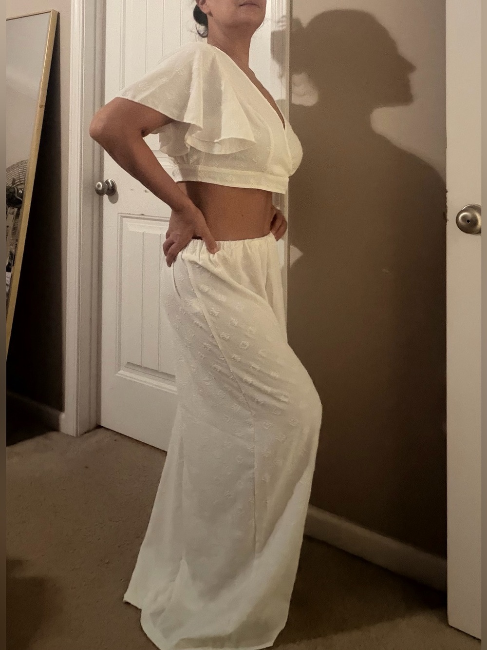 White 2 piece outfit crop top with flowy pants